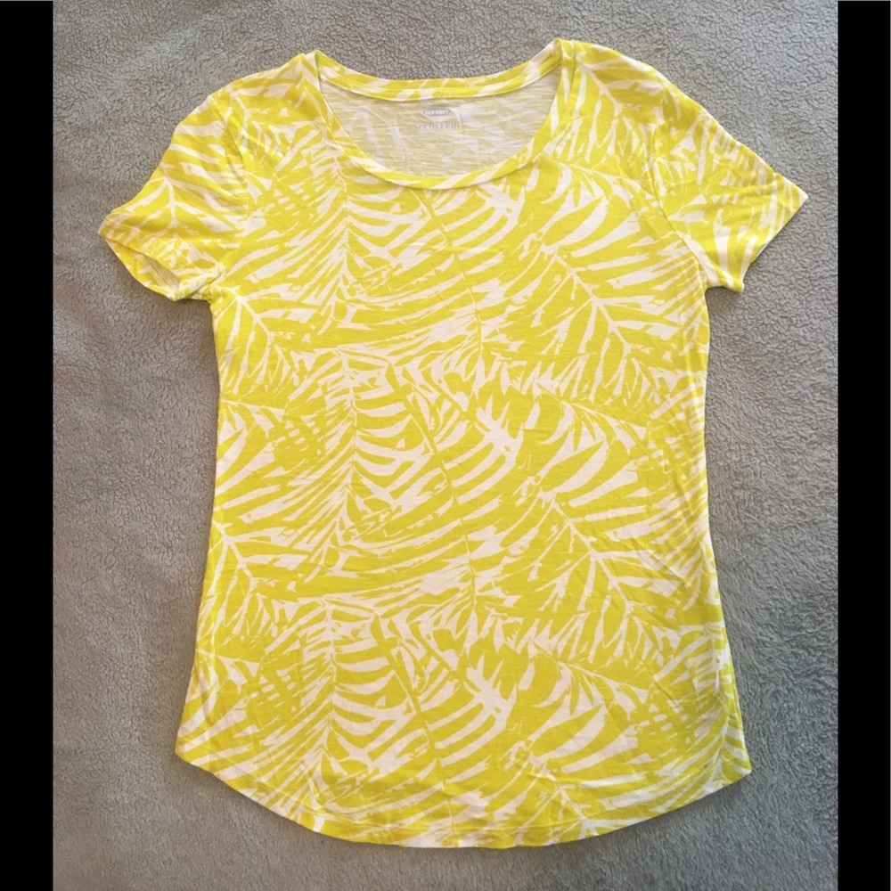 Old Navy Sz Xsmall Relaxed fit T-shirt NWOT